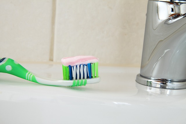 Er en elektrisk tandbørste bedre end en manuel tandbørste? En faktuel sammenligning