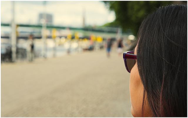 Hvornår skal man bære lilla solbriller og hvad de betyder